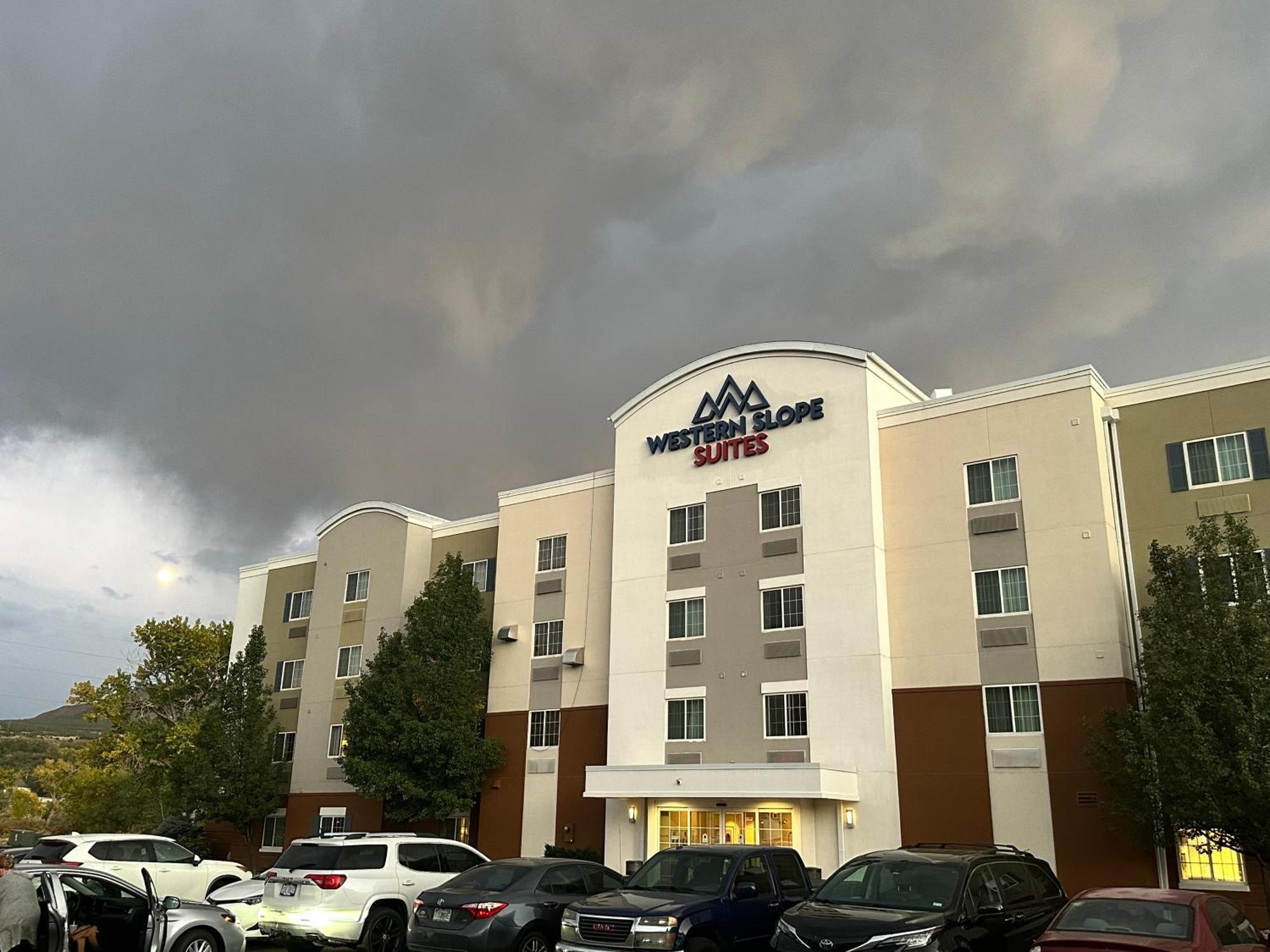 Western Slope Suites Parachute Ngoại thất bức ảnh